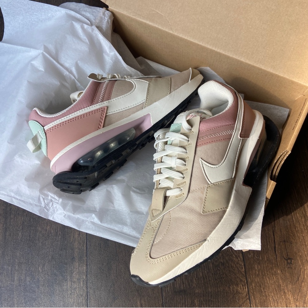 Nike Air Max Pre-Day